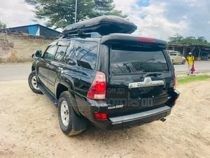 Toyota Hilux Surf 2004 Black