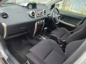 Toyota IST 2005 Blue