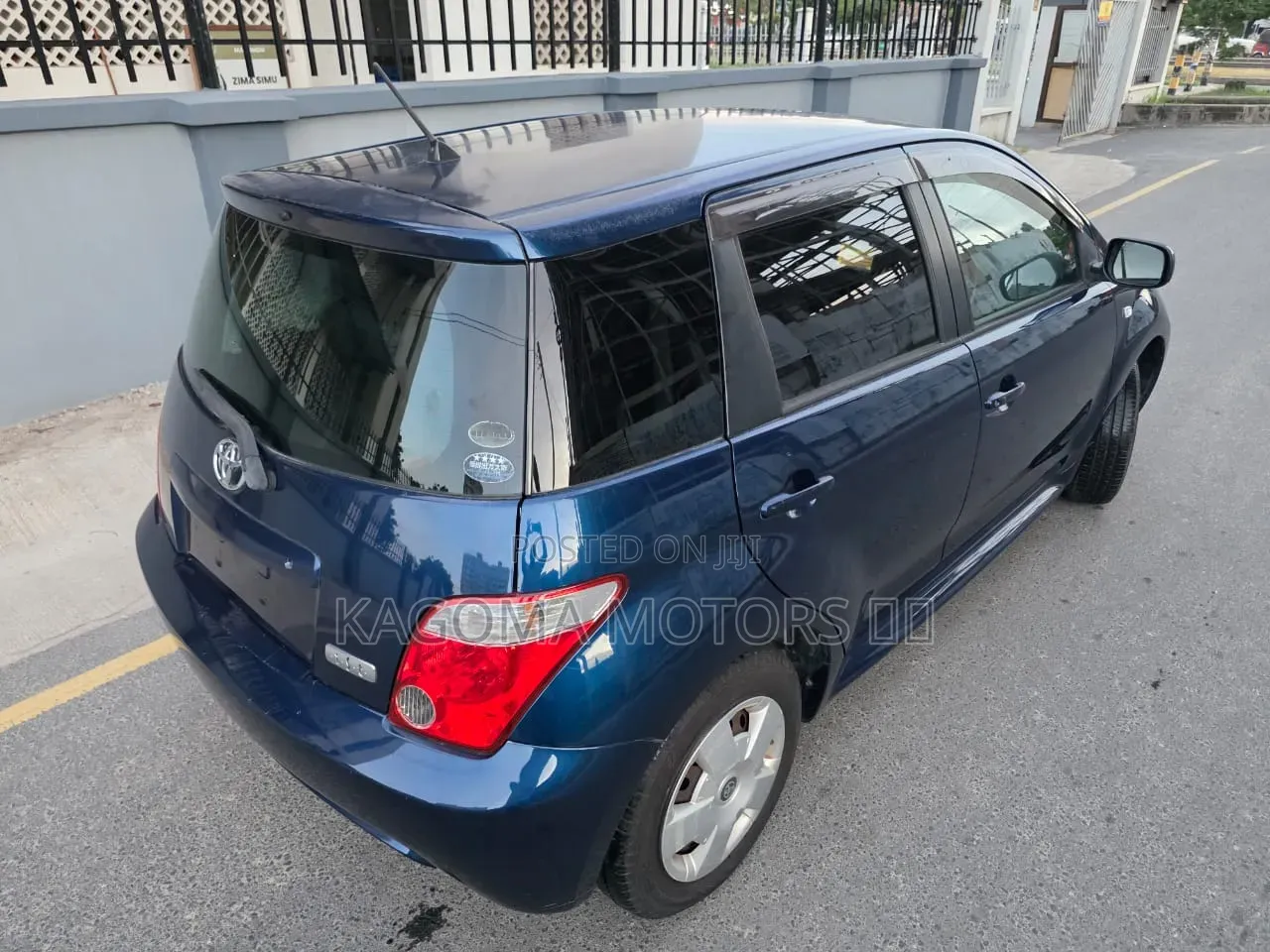 Toyota IST 2005 Blue