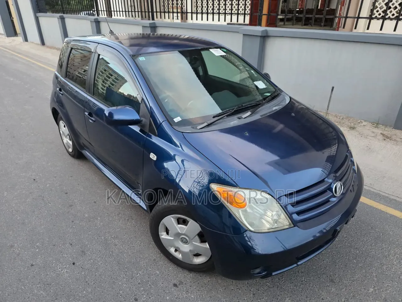Toyota IST 2005 Blue