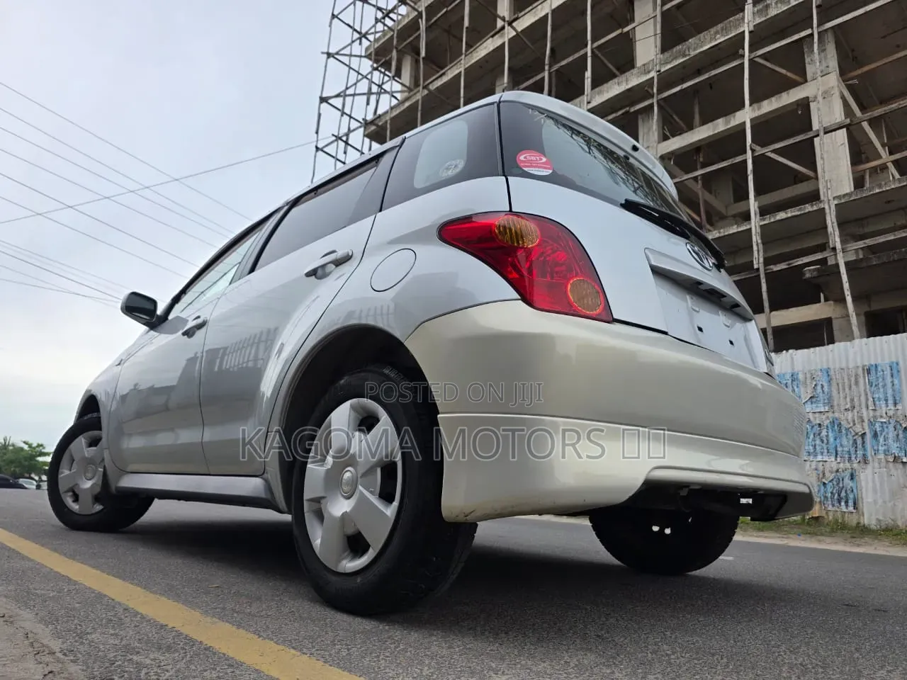 Toyota IST 2004 Silver