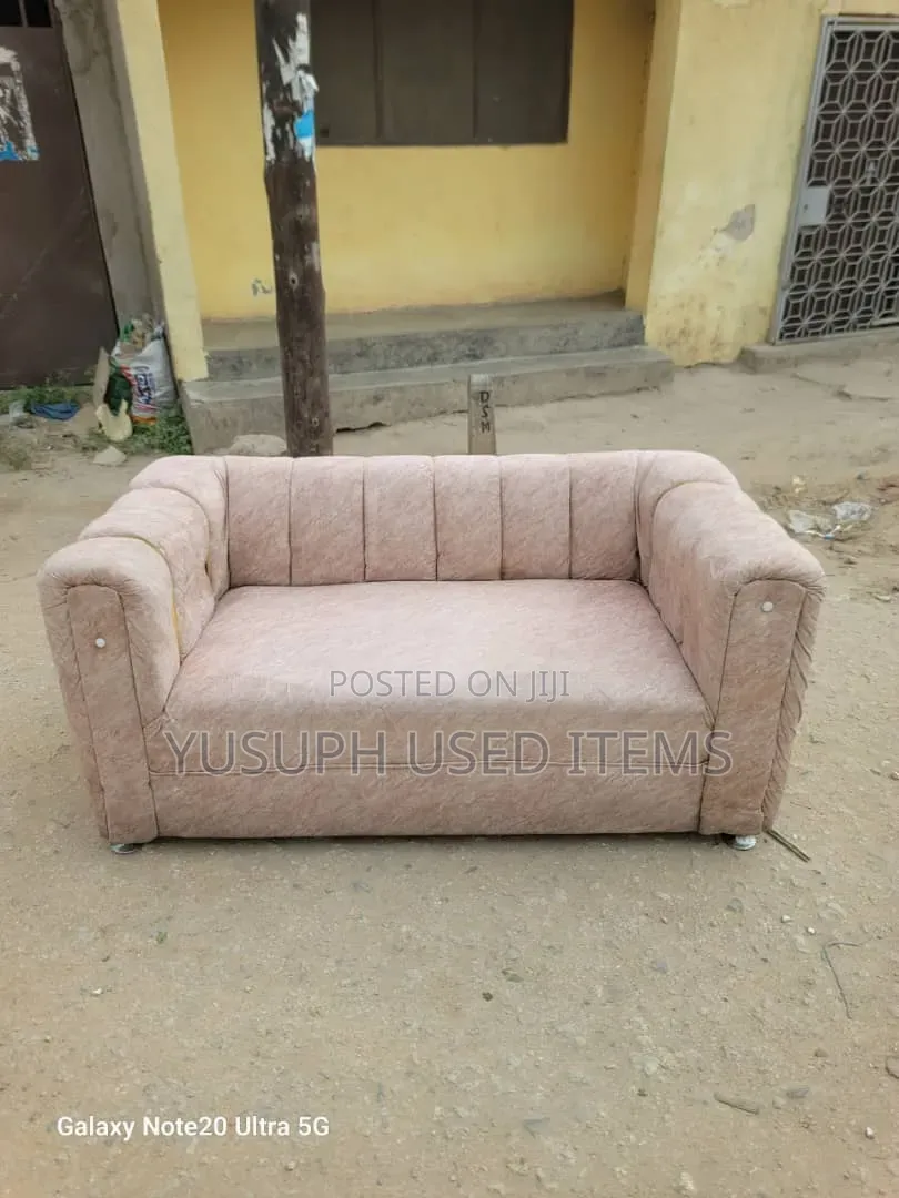 Sofa Watu Wawili