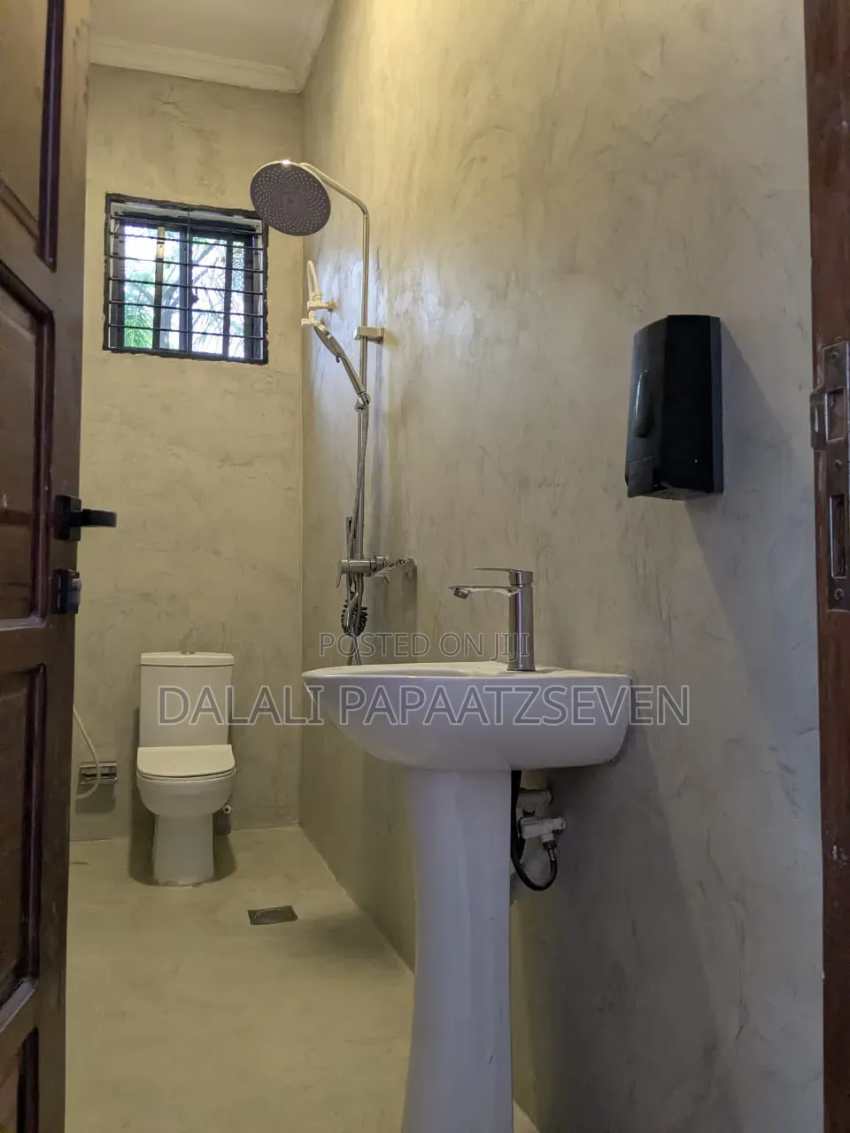 3bdrm Apartment in Dalali Papaa, Mbezi Beach for rent