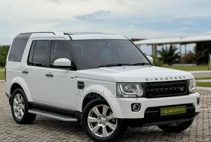 Land Rover Discovery 2014 White