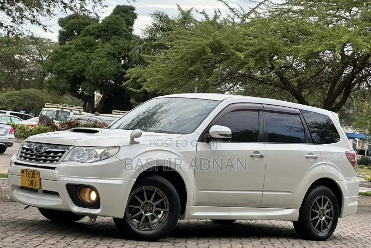 Subaru Forester 2012 White
