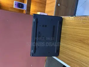 Laptop Dell Latitude 3350 4GB Intel Core i3 HDD 256GB