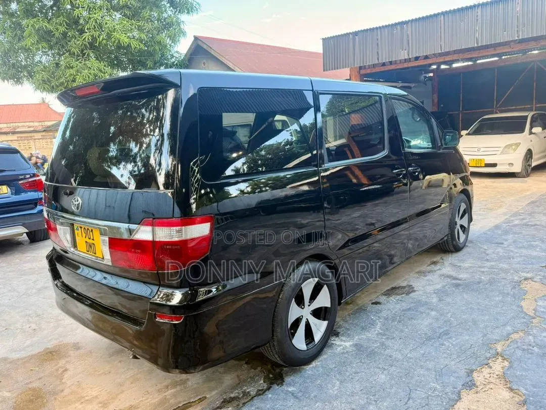 Toyota Alphard 2004 Black