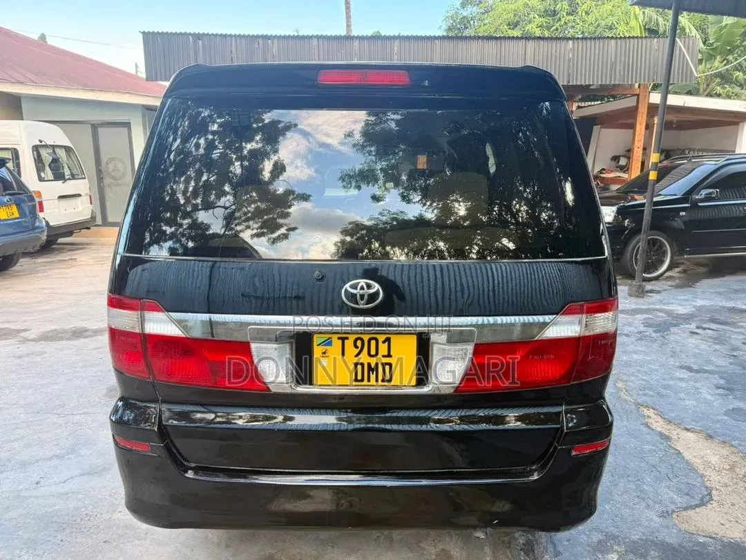 Toyota Alphard 2004 Black