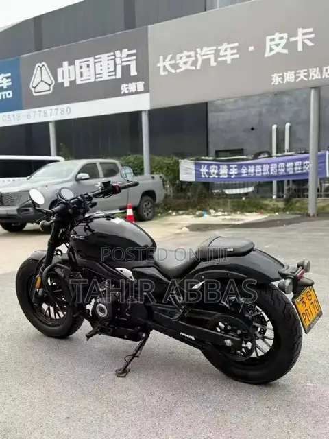 New CFMoto 400NK 2025 Black