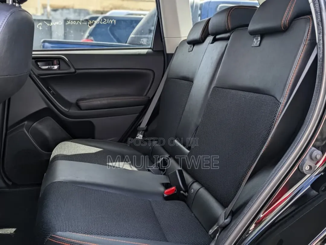 Subaru Forester 2015 Black