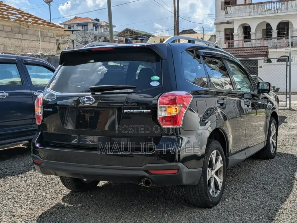 Subaru Forester 2015 Black