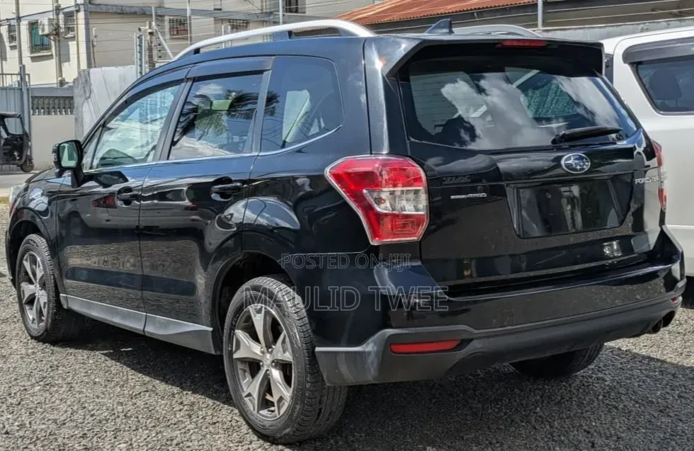 Subaru Forester 2015 Black