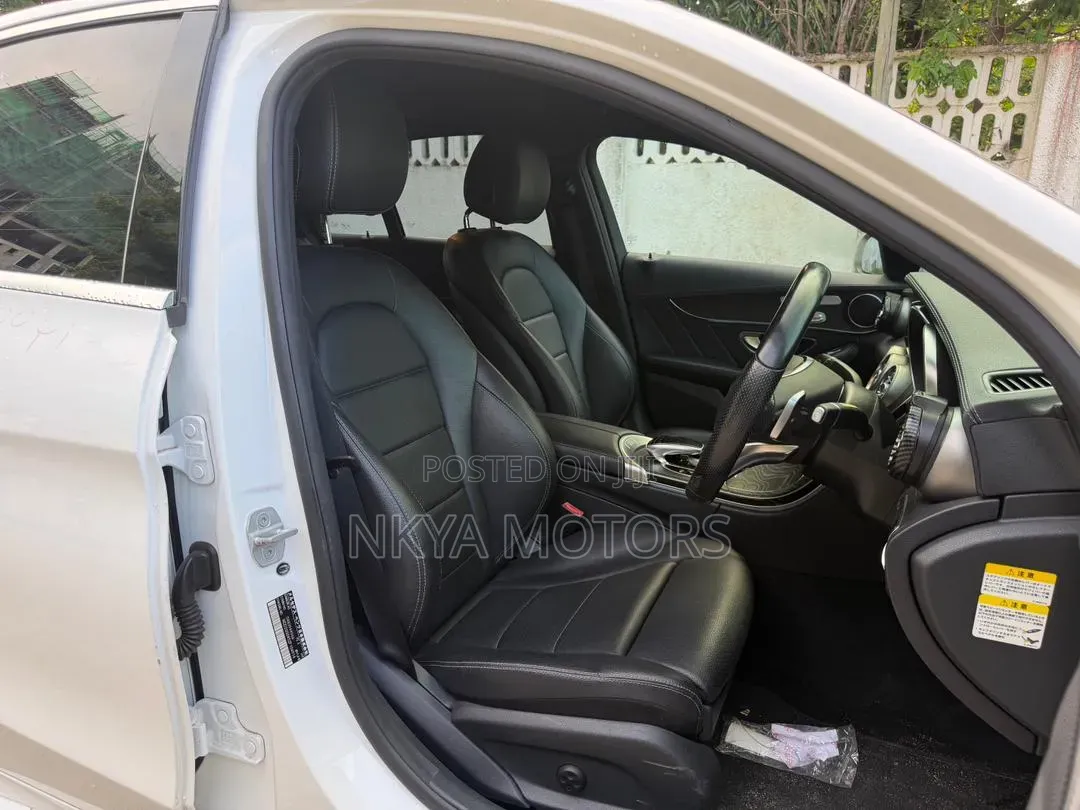 Mercedes-Benz C250 2015 White