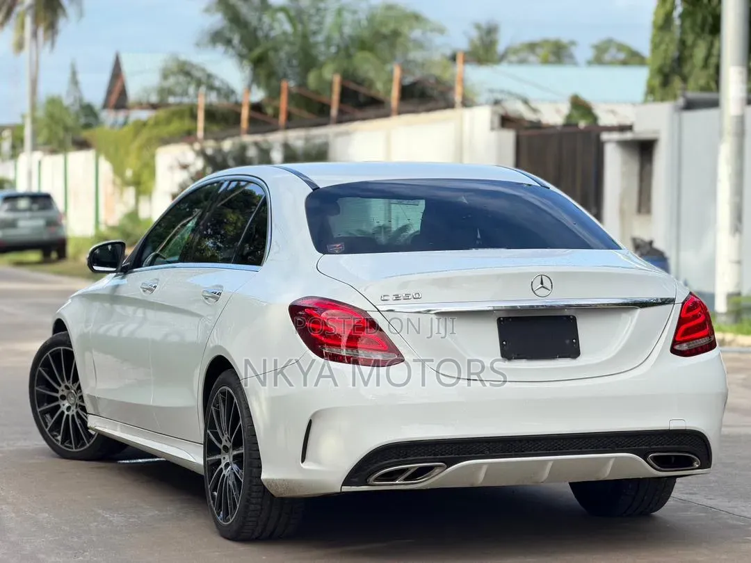 Mercedes-Benz C250 2015 White