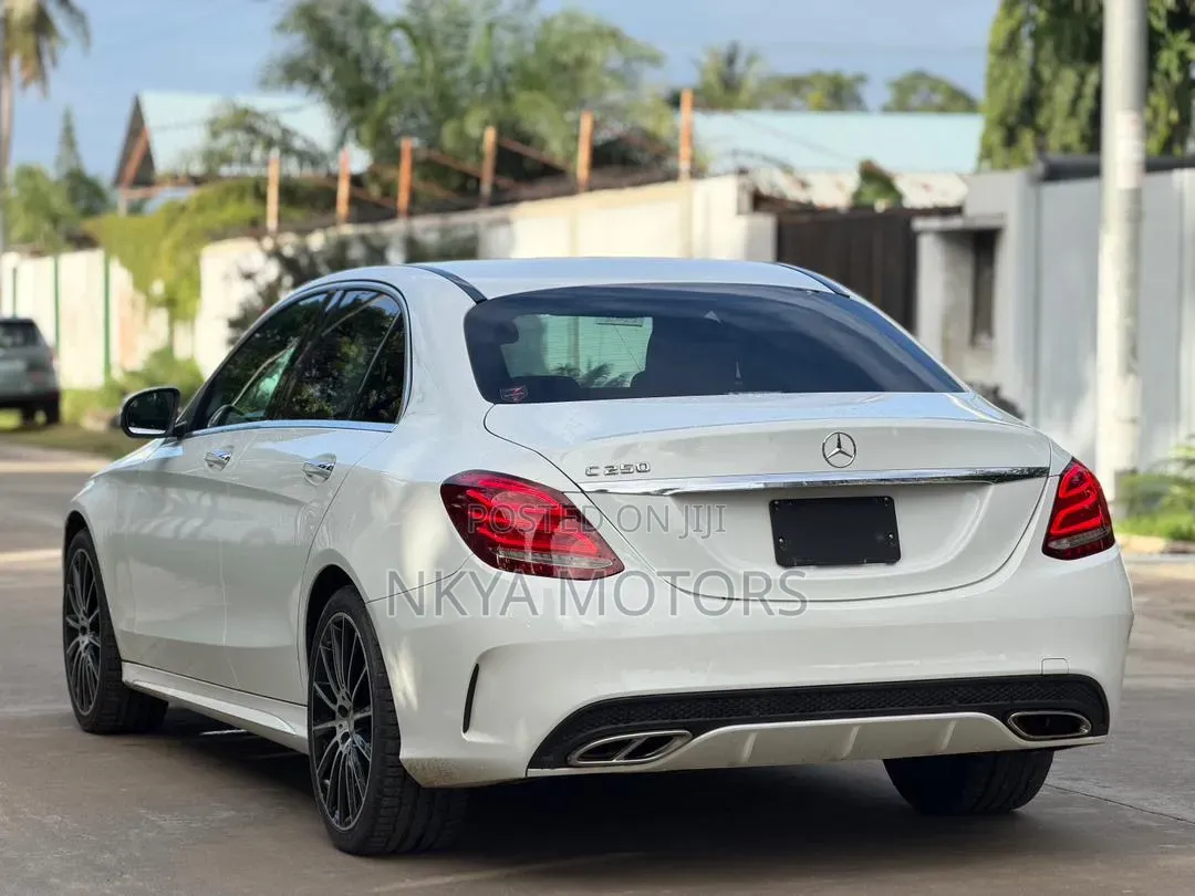 Mercedes-Benz C250 2015 White
