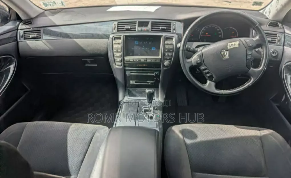 Toyota Crown 2006 Black