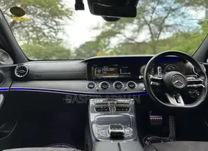 Mercedes-Benz E200 2016 Silver