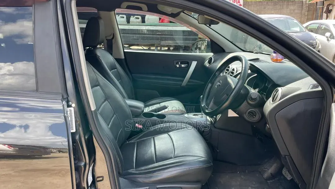 Nissan Dualis 2010 Black
