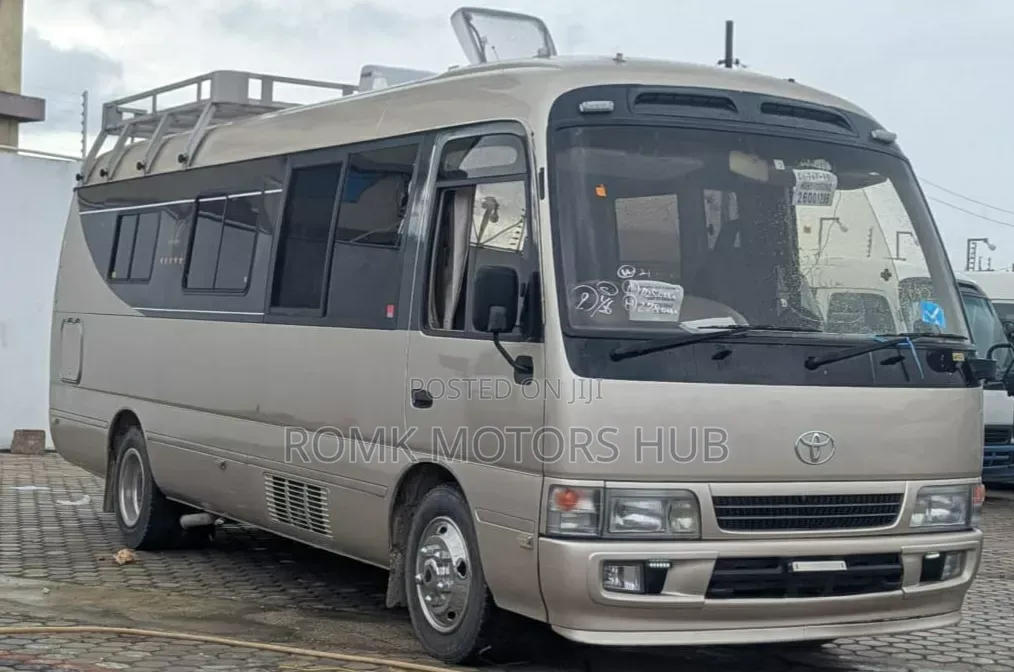 Toyota Coaster 2004