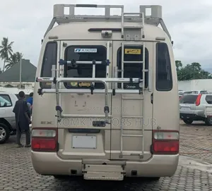 Toyota Coaster 2004