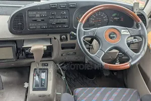 Toyota Coaster 2004