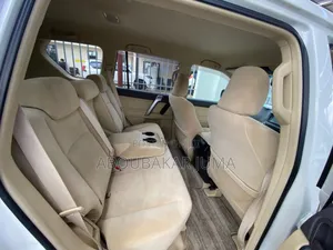 Toyota Land Cruiser Prado 2016 White