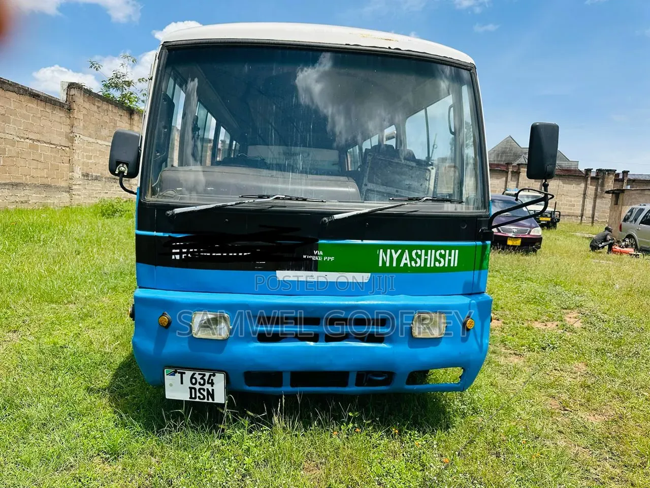 Nissan Civilian 2003 Blue