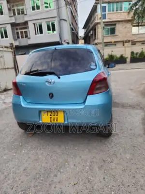 Toyota Vitz 2006 Blue