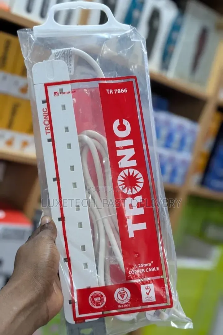 Tronic 6-Way Electrical Extension Cable With a Copper Wire