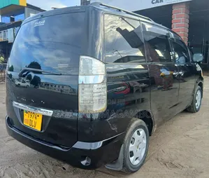 Toyota Noah 2006 Black