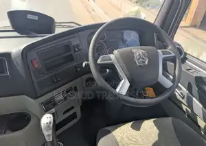 Howo Tractor 371hp