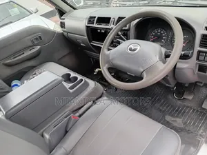 Nissan Vanette 2012 White