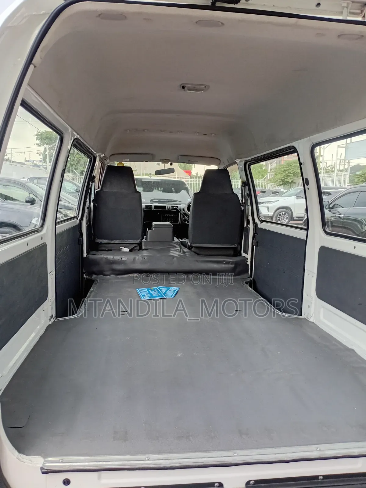 Nissan Vanette 2012 White