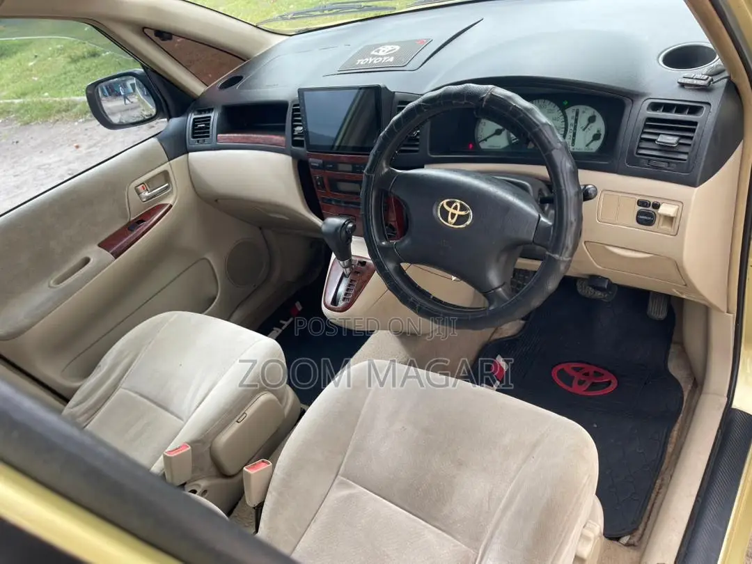 Toyota Corolla Spacio 2006 Beige