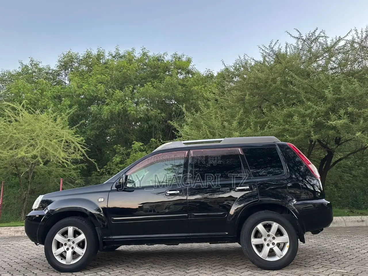 Nissan X-Trail 2005 Black