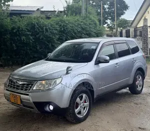 Subaru Forester 2011 Silver