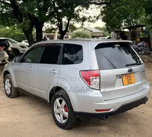 Subaru Forester 2011 Silver