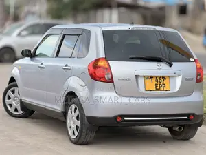 Mazda Verisa 2010 Silver