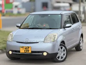 Mazda Verisa 2010 Silver