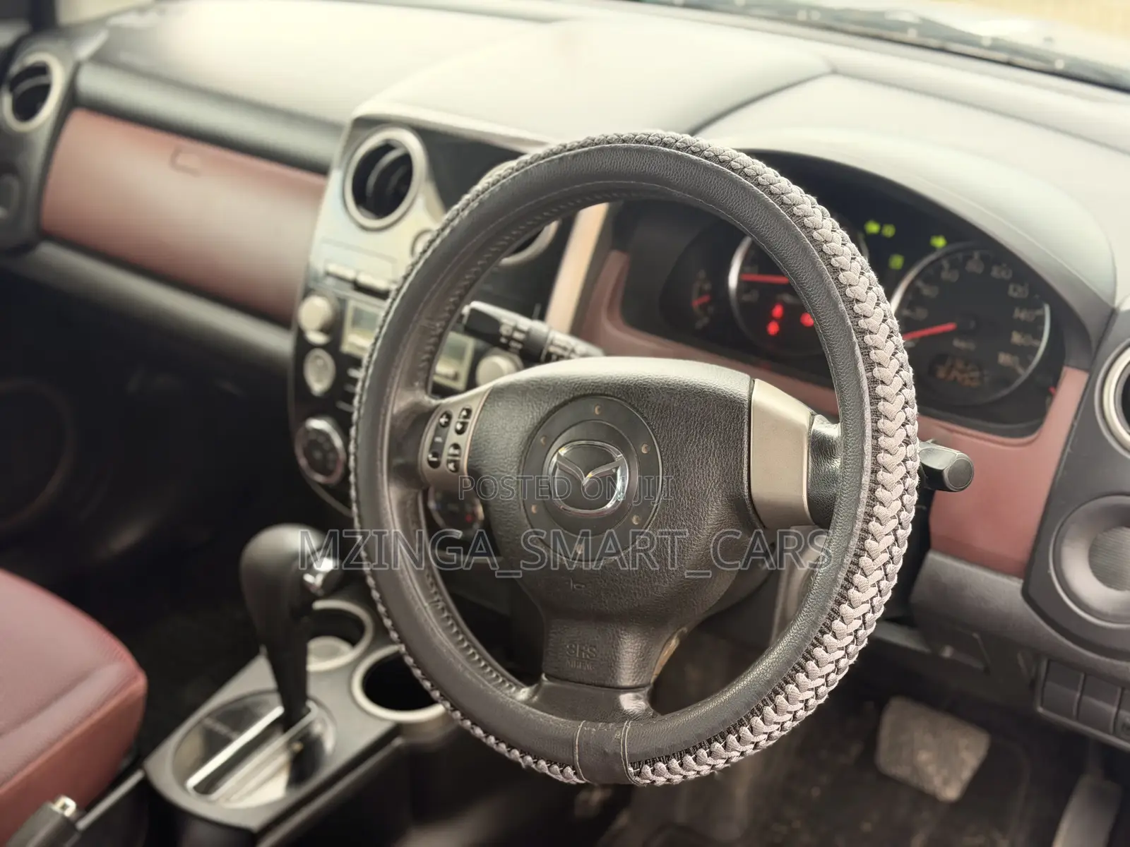 Mazda Verisa 2010 Silver