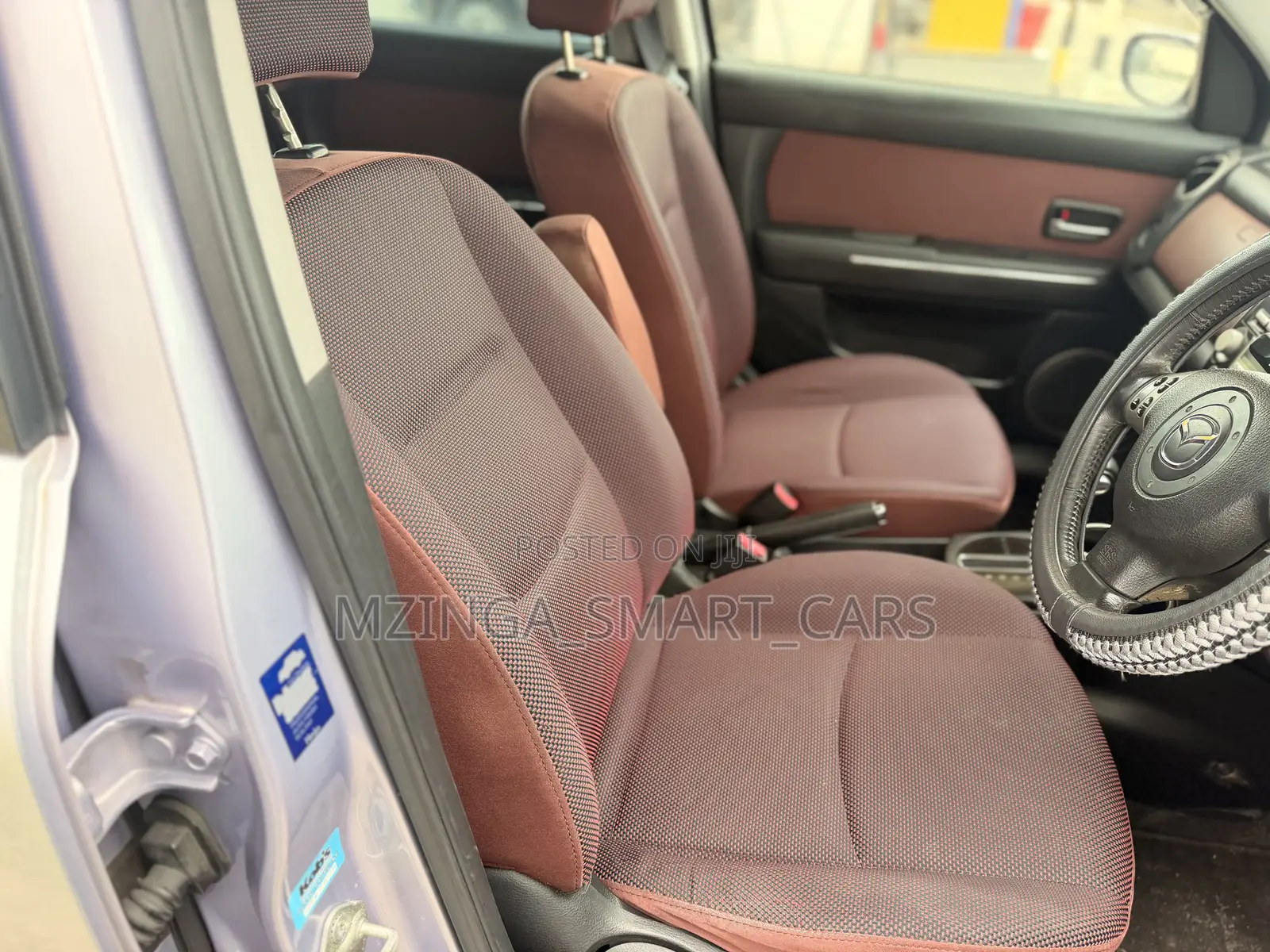 Mazda Verisa 2010 Silver