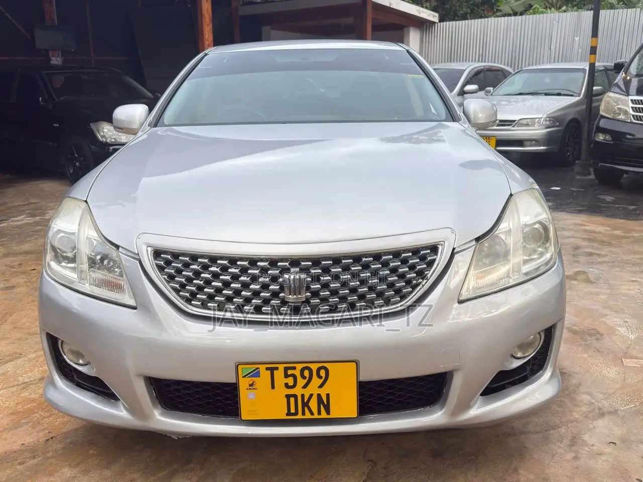 Toyota Crown 2010 Silver