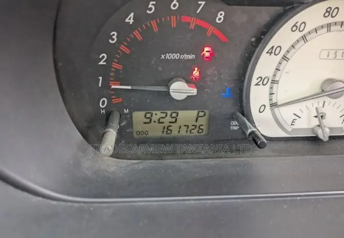 Toyota IST 2005 Silver
