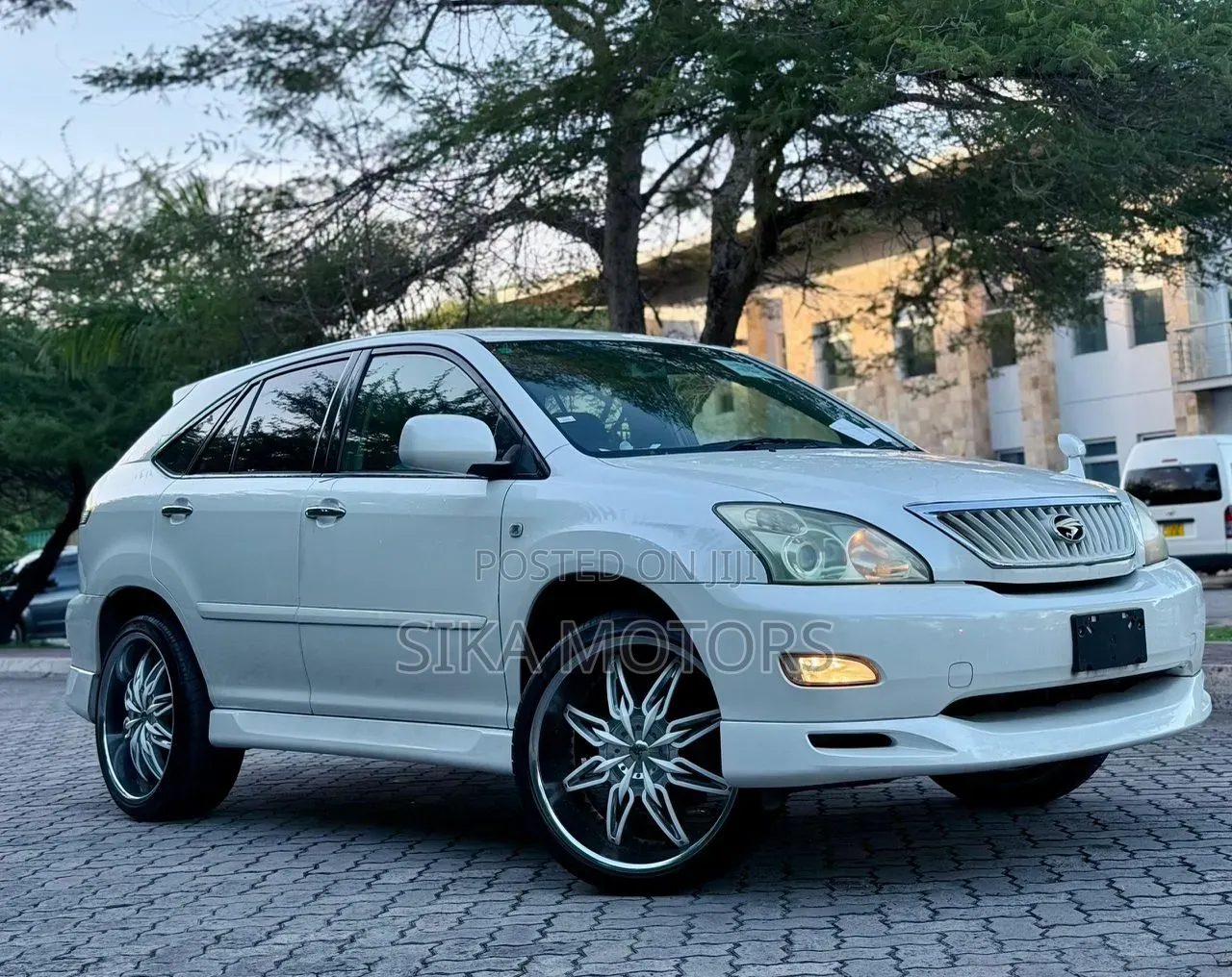Toyota Harrier 2008 White