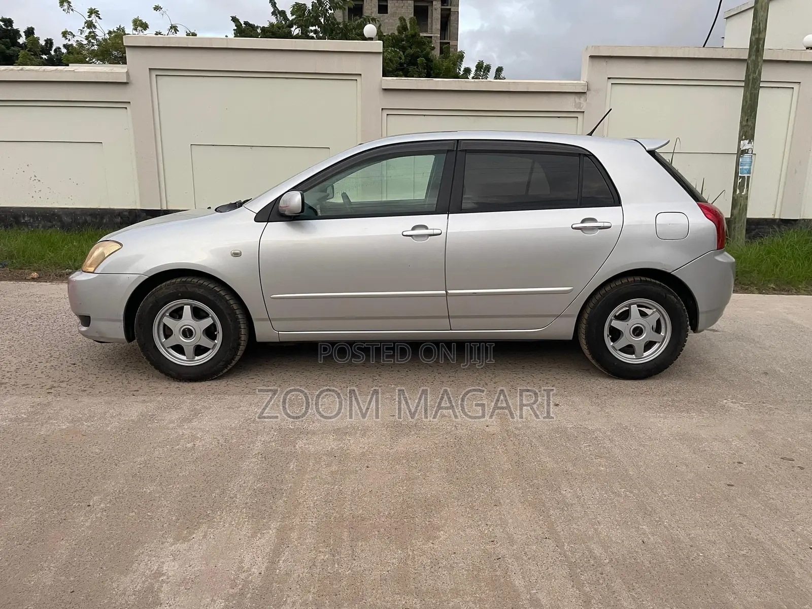Toyota Corolla RunX 2005 Silver
