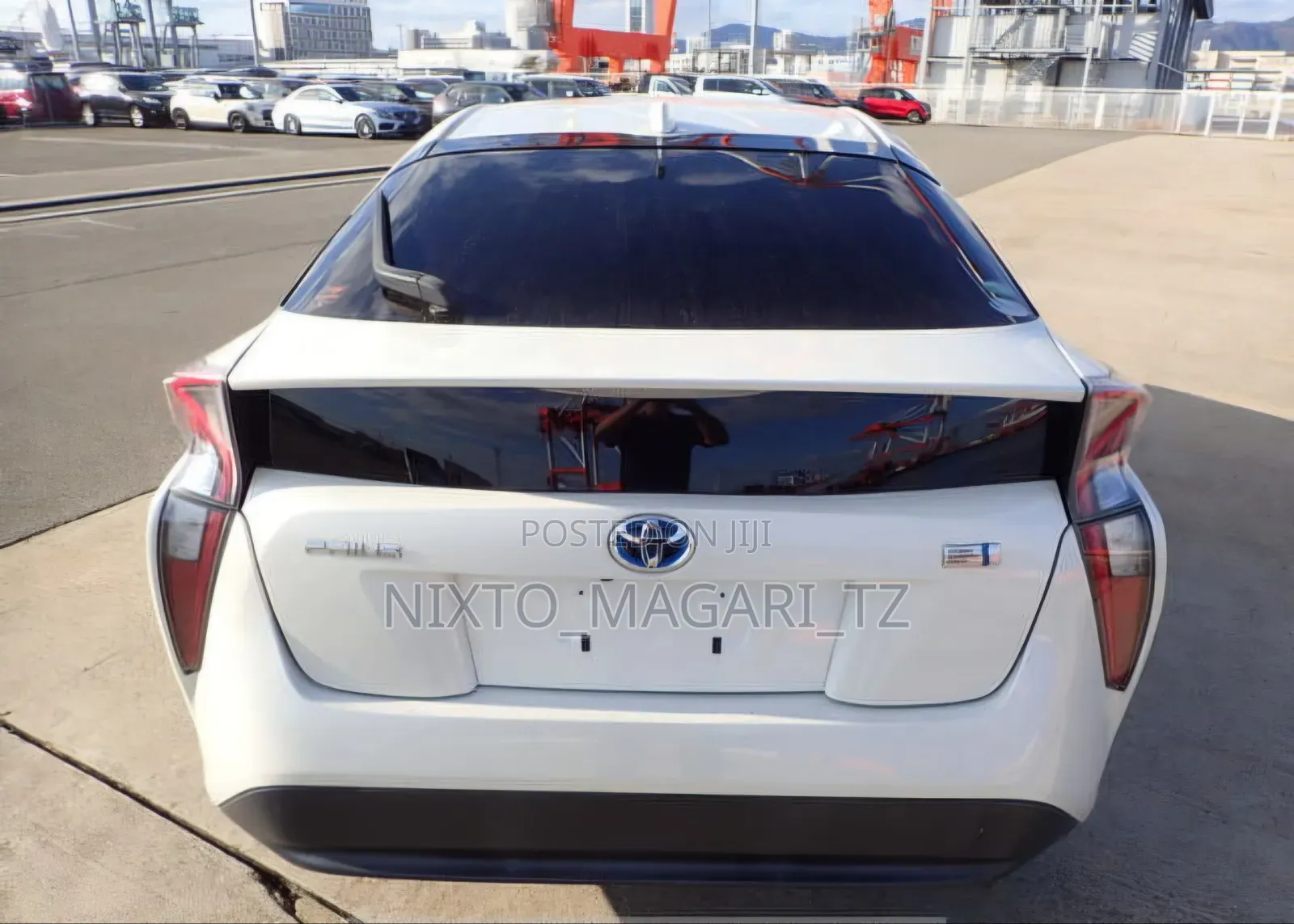 Toyota Prius 2017 White