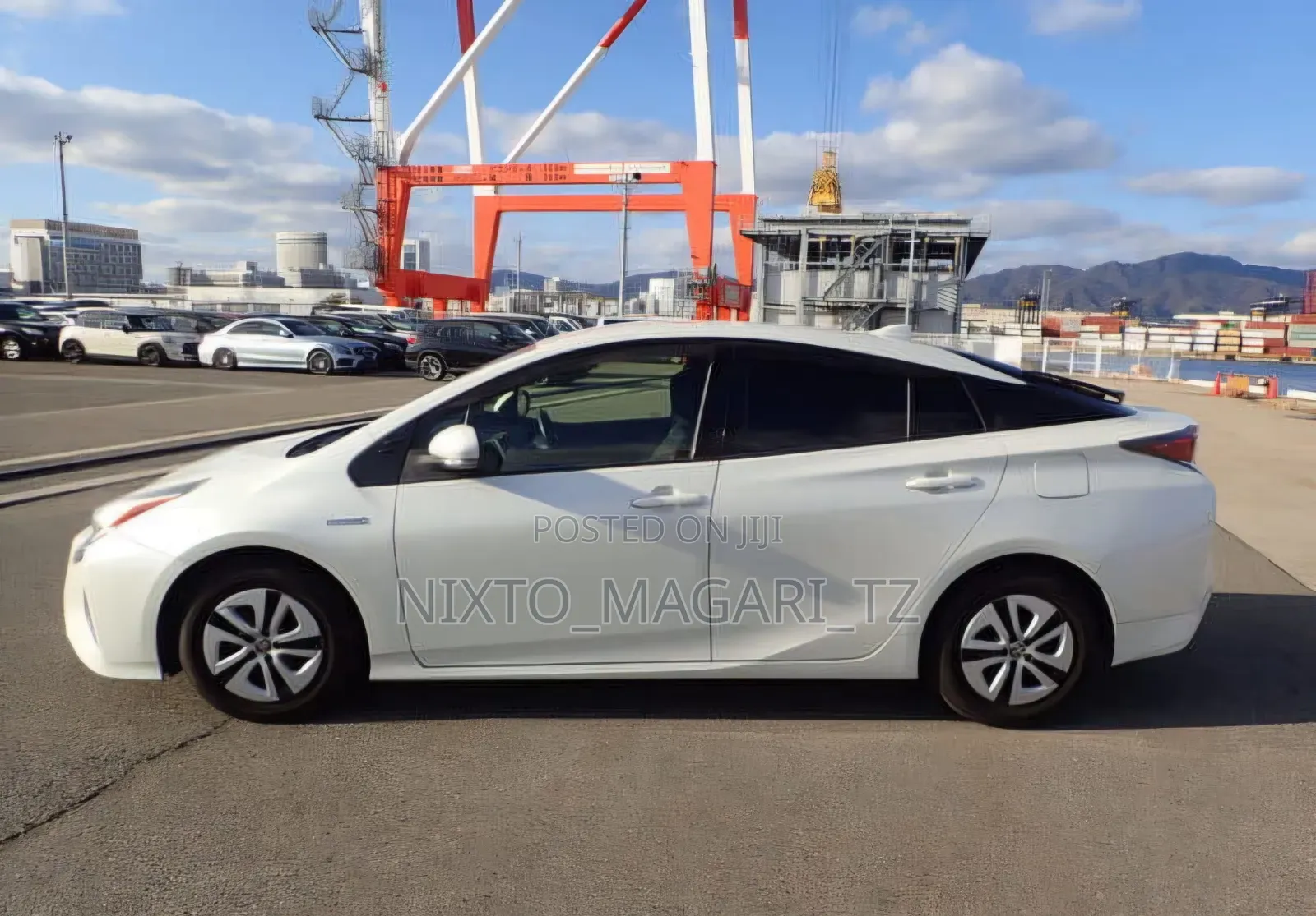 Toyota Prius 2017 White