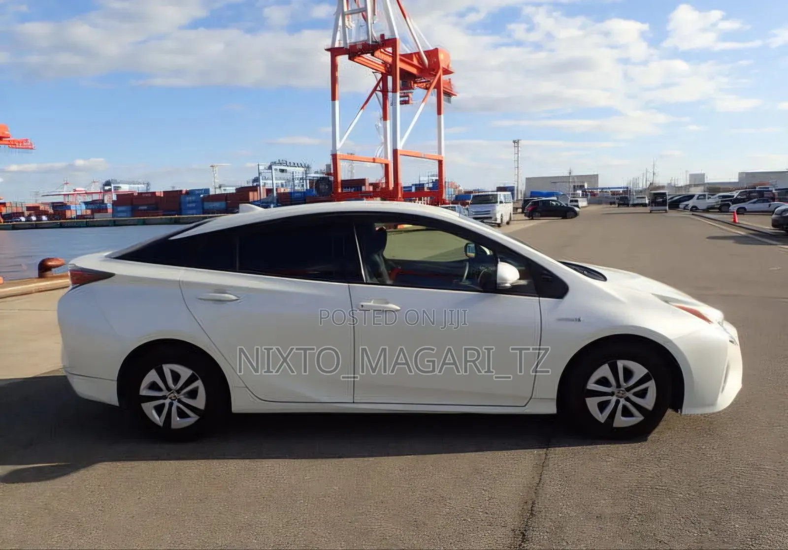 Toyota Prius 2017 White