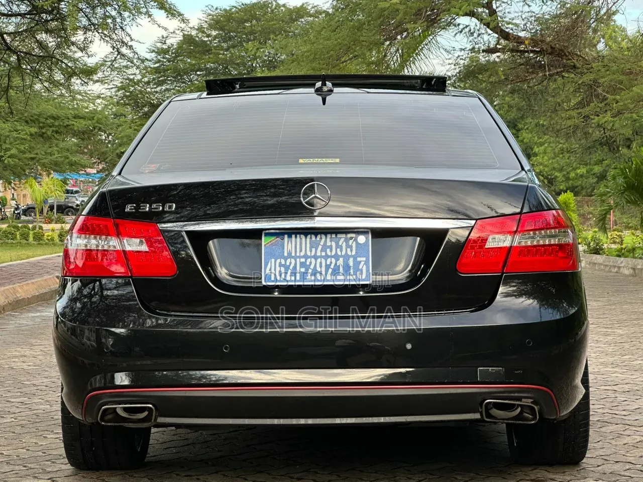 Mercedes-Benz E200 2012 Black