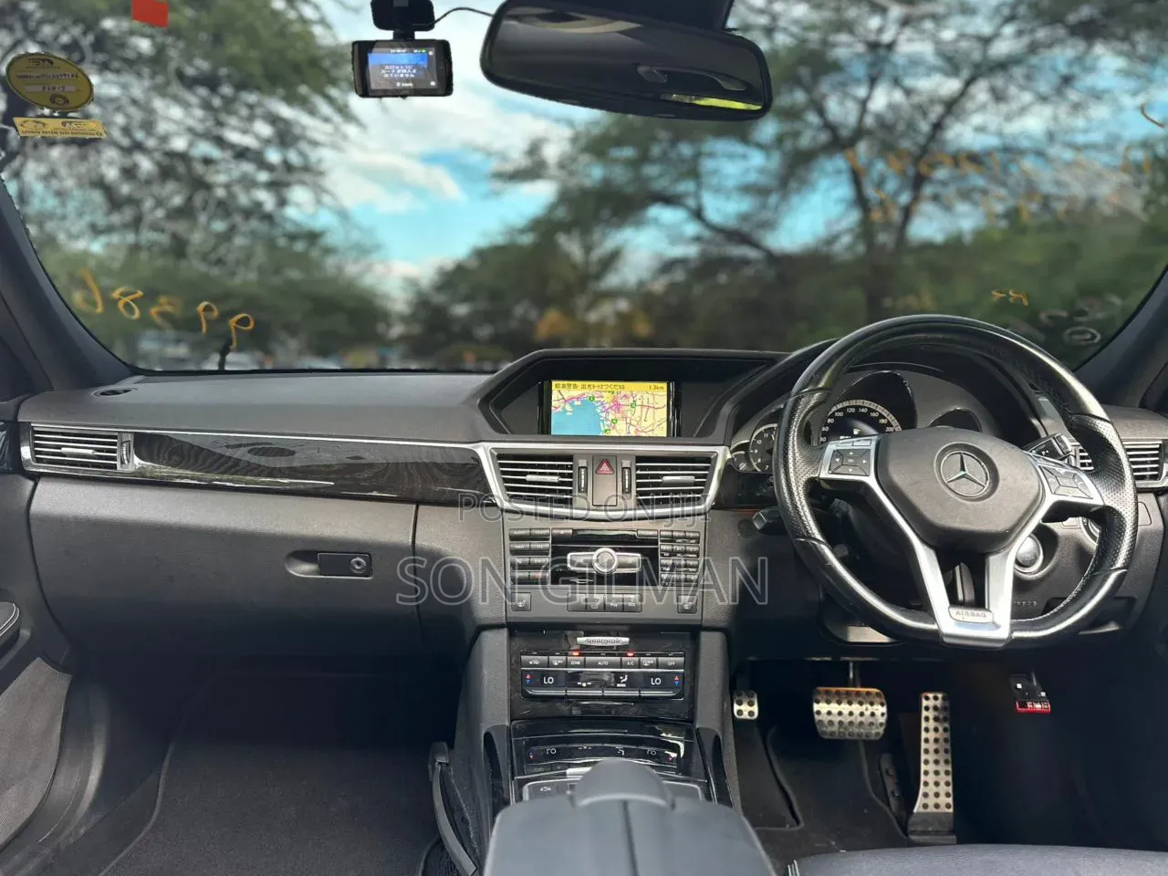 Mercedes-Benz E200 2012 Black